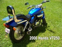 2000-Honda-Vt250